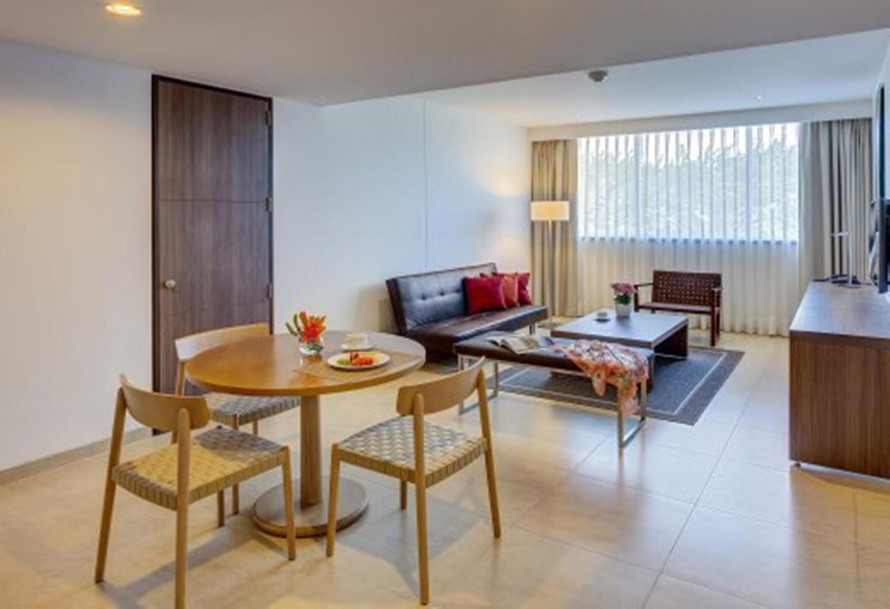 Estelar Villavicencio Hotel & Centro De Convenciones Εξωτερικό φωτογραφία A living room at the hotel